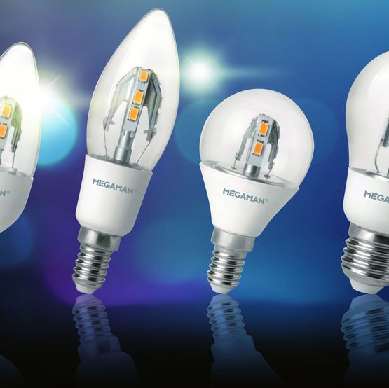 Eleoption Ampoule LED au culot E27 avec capteur crépusculaire intégré Allumage automatique Pour intérieur/extérieur 5W 450Lumens Blanc chaud 3000 K 