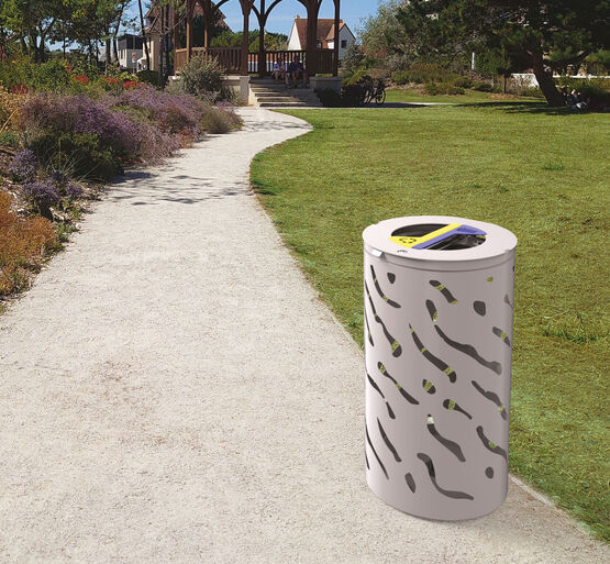 Ligne de mobilier urbain en acier massif ou en bois exotique | VENISE - produit présenté par SOLUVELOS