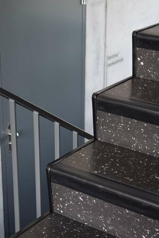  Limon côté mur ou limon extérieur - PROFILSAGER AG