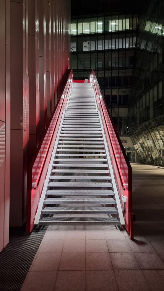  Main-courante LED CROSILUX – Éclairage LED intégré - CROSO FRANCE