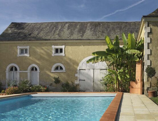Margelle de piscine en terre cuite naturelle | Atmosph'air - FAA20MA331615-CODE - produit présenté par RAIRIES MONTRIEUX