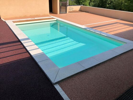  Margelles de piscine contemporaines en béton - Piscine