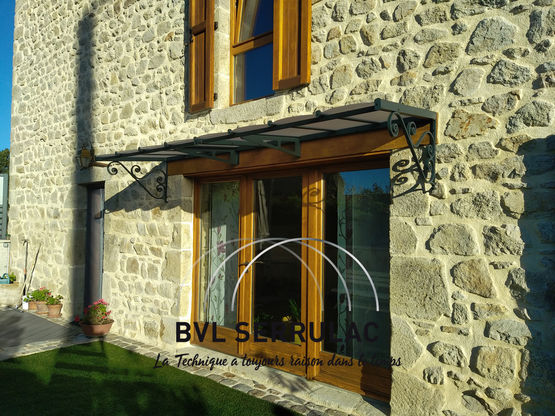  Marquise simple et élégante en aluminium et verre | Classic - BVL SERRULAC