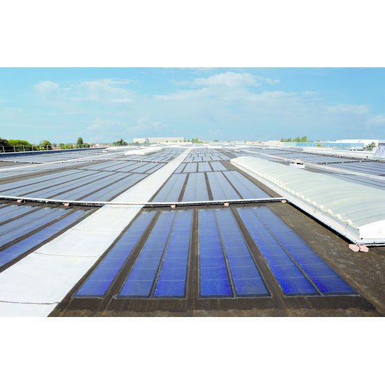 Membrane d&#039;étanchéité à capteurs photovoltaïques intégrés | Soprasolar