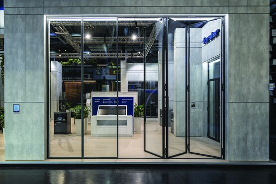Menuiserie hybride à vantaux repliables jusqu'à 4 m de hauteur | Unico XS Repliable