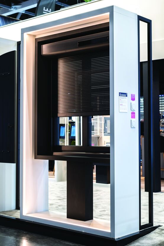  Menuiserie PVC à volet roulant solaire bioclimatique intégré | AM-X volet roulant bioclimatique - ATLANTEM (HÉRIGÉ)