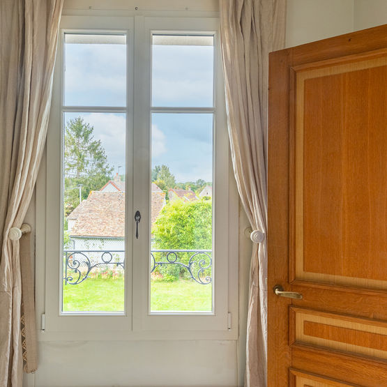 Menuiseries bois traditionnelles pour projets d’exception | Camille Style Versailles - MILLET PORTES & FENÊTRES
