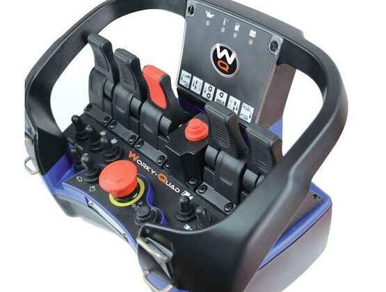  Mini chargeur skid-steer sur roues avec système de conduite hydrostatique | Worky-Quad SSQ11 COUNTRY - Chargeuses
