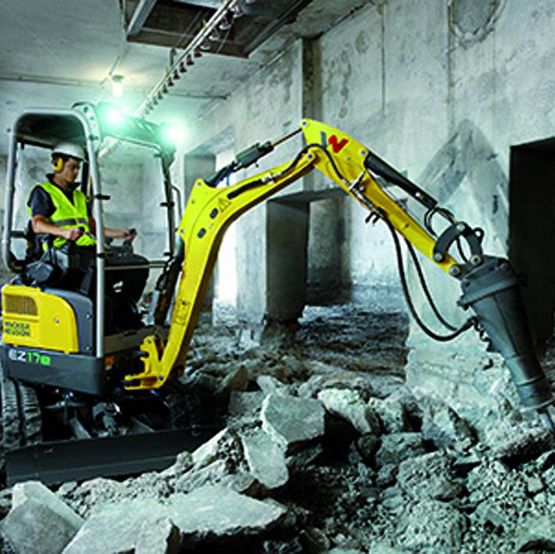  Mini-pelle électrique silencieuse sur batterie sans déport | EZ17e - WACKER NEUSON S.A.S.