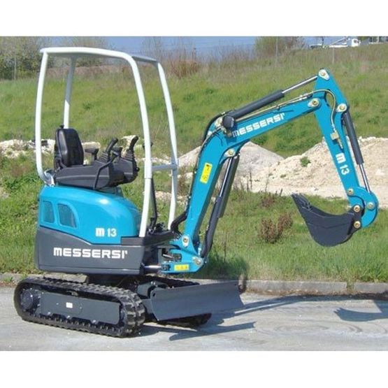  Mini pelle moteur KUBOTA 3 cylindres 1400 Kg | M13K - FRANCE COMPACT