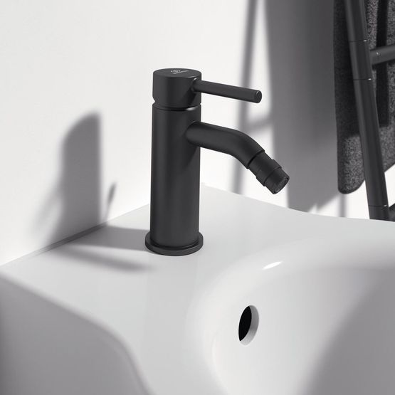Mitigeur de lavabo manette rallongée H.73 mm