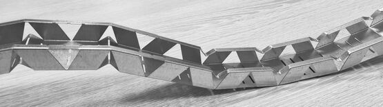 Montant unique flexible les plaques de plâtre, cintré | Concavex