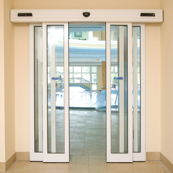 Motorisation de porte piétonne coulissante et rideau d\'air | A100 ... Motorisation de porte piétonne coulissante et rideau d\'air | A100 ...