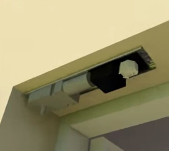 Motorisation solaire pour volets battants | WIBAT Linteau Solar - produit présenté par MANTION