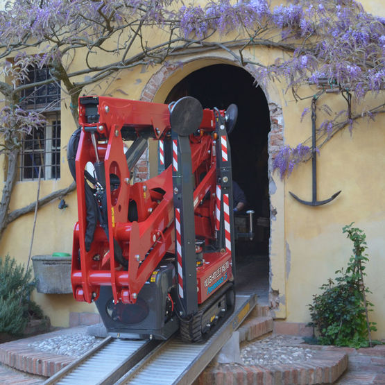 Nacelle aérienne chenillée à 2 opérateurs | LightLift 15.70 Performance IIIS