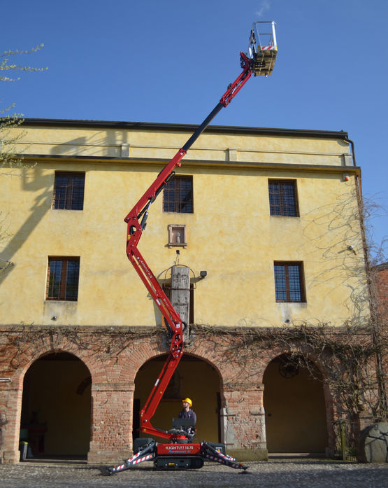  Nacelle aérienne chenillée à 2 opérateurs | LightLift 15.70 Performance IIIS - Plateformes élévatrices de personnes