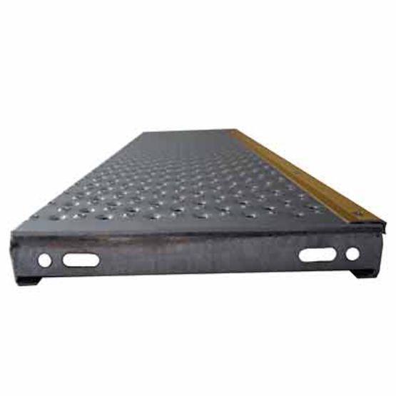 Nez de marche en aluminium anodisé | Nez Licorne - produit présenté par MEISER