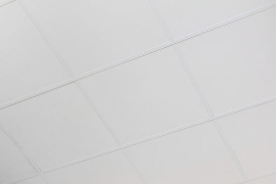  Ossatures de suspension pour plafonds modulaires blanc mat | Chicago Metallic™ Matt White 11 - Ossatures, profilés spéciaux et autres accessoires pour cloisons sèches