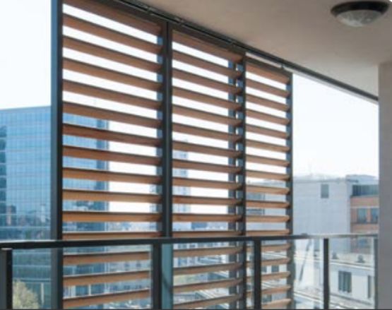 Panneau coulissant brise-soleil | DucoSlide LuxFrame - produit présenté par DUCO VENTILATION & SUN CONTROL
