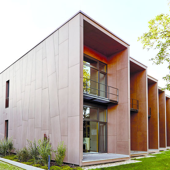 Panneau de façade en laine de roche à face apparente brute | ROCKPANEL Natural