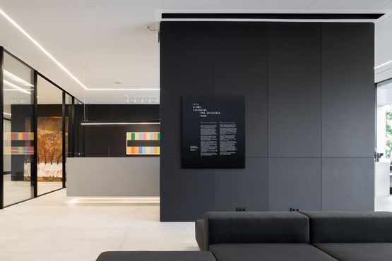 Panneau décoratif performant anti-traces de doigts | Panoprey TOUCH - produit présenté par POLYREY