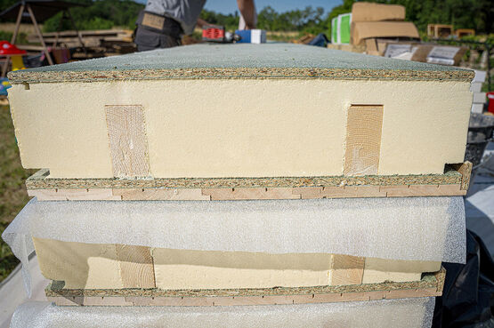  Panneau isolant hybride pour toitures en pente | Usystem Roof HB PIR - UNILIN INSULATION 