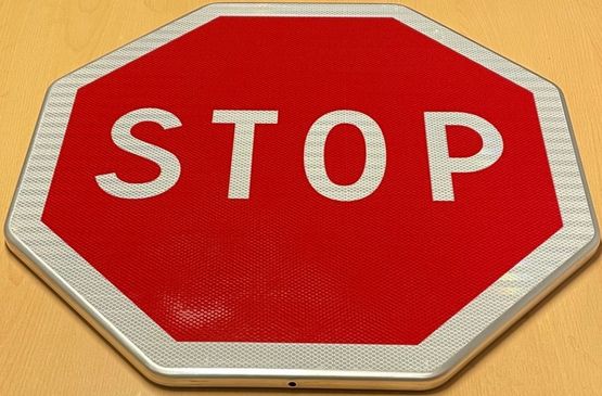 Panneau STOP | AB4 - SOLUVELOS
