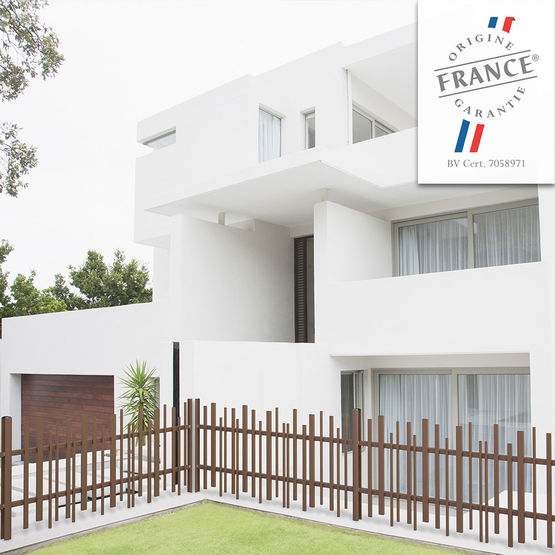  Panneaux barreaudés en acier au design fin pour décorer les extérieurs | Barreaudage STEM - LIPPI