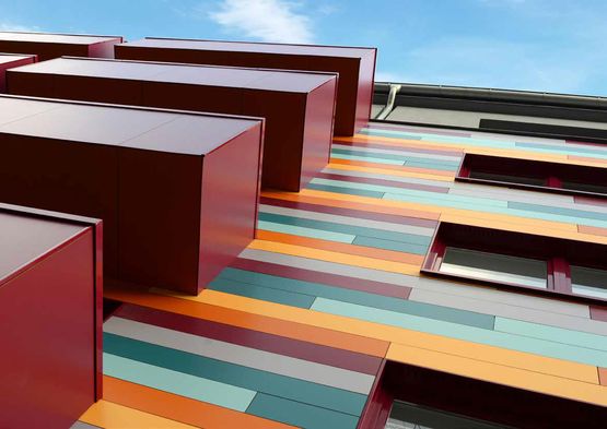 Panneaux de bardage pour façade colorée | ROCKPANEL COLOURS - produit présenté par ROCKPANEL