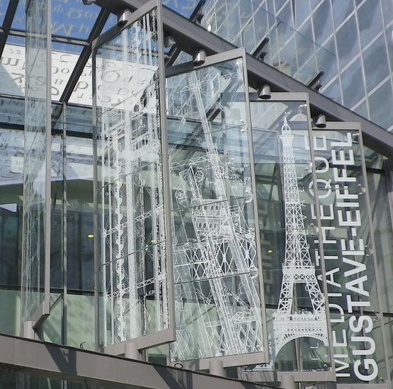 Panneaux de verre trempé avec motif polychrome sérigraphié | SERISTAL IMAGE - produit présenté par MACOCCO