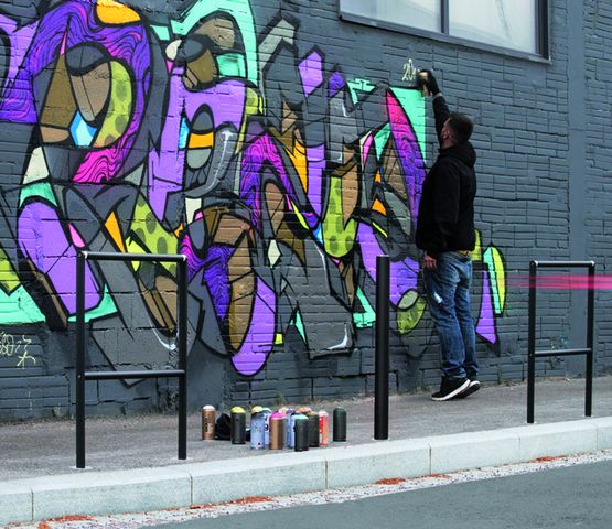  Parc vélos en tube d&#039;acier | ZÉNITH  - AREA