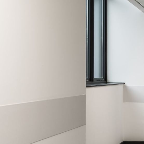 Pare-chocs extra-fin à coller | Classic Lign  - produit présenté par CS FRANCE