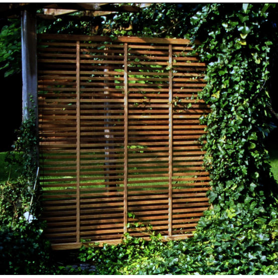Pare vue en lattes de bois exotique Isaura Collstrop Pare vue en lattes de bois exotique Isaura Collstrop