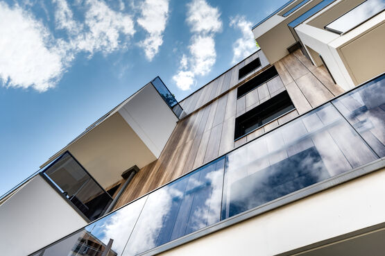  Parement biosourcé et conforme à la règlementation incendie | Max Exterior - Bardage en bois stratifié