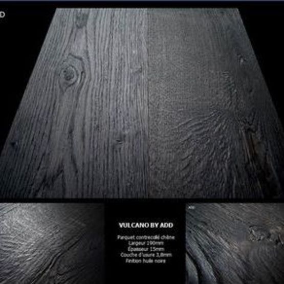 Parquet contrecollé chêne, finition spéciale type bois brulé avec une huile noire et un brossage marqué donnant une matière unique à ce produit | ADD/ LLG/ FG vulcano