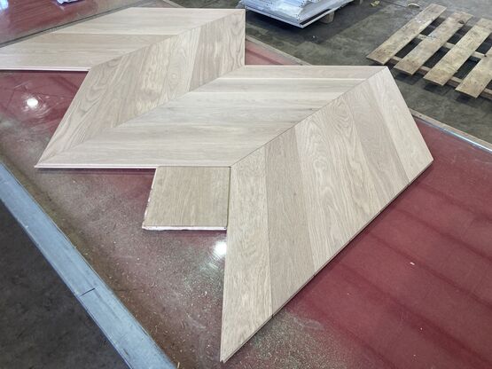 Parquet semi-massif en chêne | Pointe de Hongrie Lyon – Vernis mat invisible, qualité AB