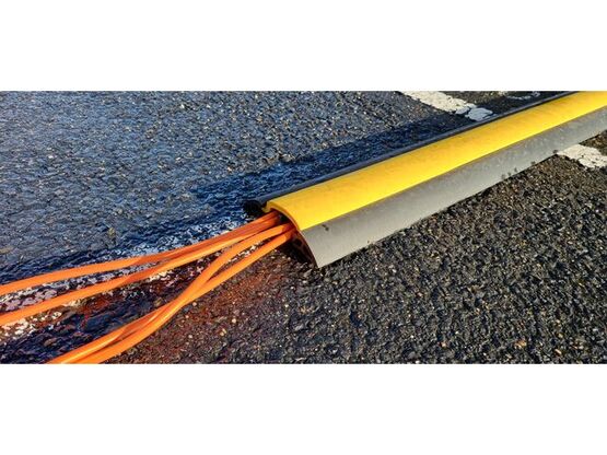  Passages de câbles avec capot 2 gorges 20 mm sans charnière | WATTELEZ - Armoires, coffrets et équipements pour commande ou protection