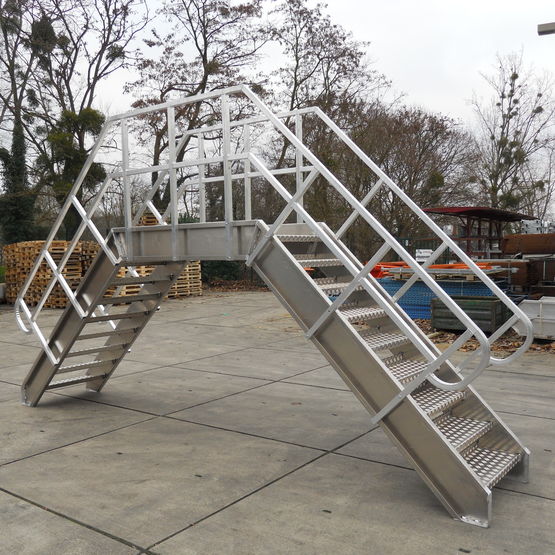  Passerelle aluminium pour franchissements d&#039;obstacles | Saut de loup - ANOXA