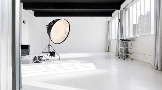  Peinture acrylique au mat profond pour l’audio-visuel | OCEA STUDIO - PEINTURES LAGAE