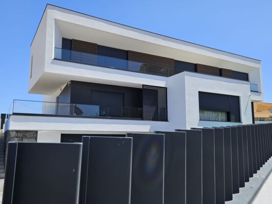 Peinture D2 acrylique | GranoporColor - produit présenté par BAUMIT