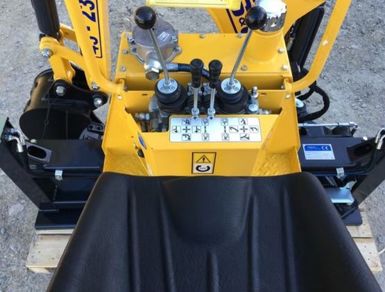 Pelle rétro pour tracteur | S&amp;C 45-23  - produit présenté par SARL HG TECH