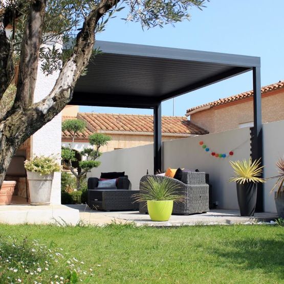  Pergola bioclimatique en aluminium | Lounge Perpendiculaire  - Pergolas