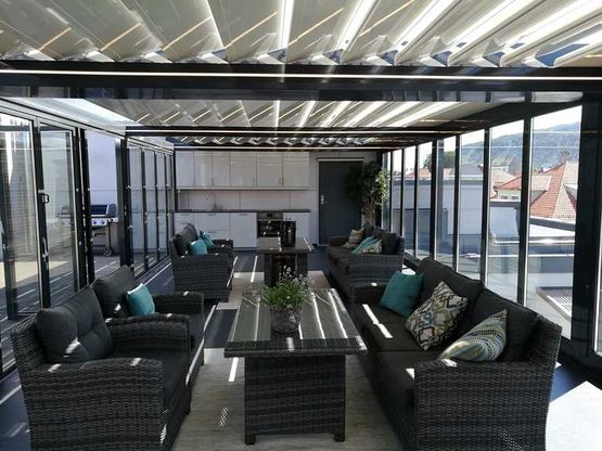  Pergola élégante et modulable adaptée à toutes vos envies |  Lounge - ESPACE LOUNGE