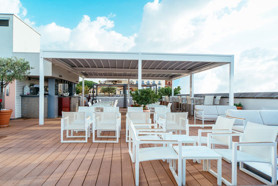 Pergola en version auto-portante ou adossée  | ISOLA 2 - produit présenté par KE FRANCE