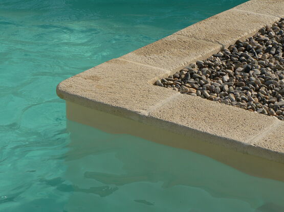  Pièces d'angle en béton | Finitions pour margelles de piscine et habillage de muret - ROUVIÈRE COLLECTION