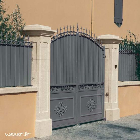  Pilier de portail |  Amboise  - WESER