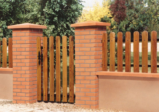 Pilier de portail aspect Carrouges |  WESER