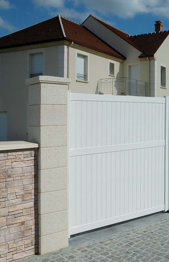  Pilier de portail |  CHAUMONT  - Pilier et poteaux de clôtures