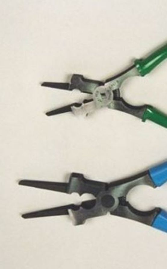 Pince multifonction | UNIVERSAL TOOL - produit présenté par ESAB FRANCE