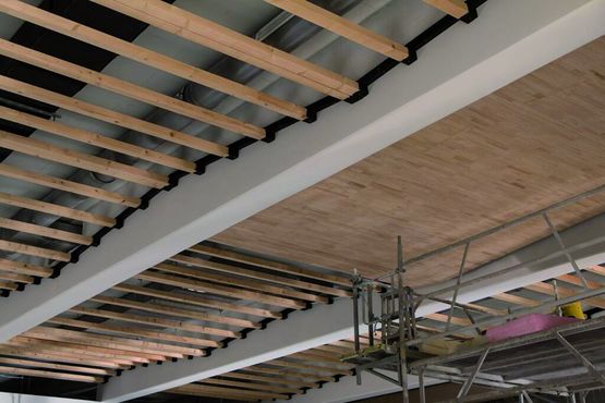  Plafond acoustique bois en milieu humide | Ligno Acoustique Light - LIGNOTREND